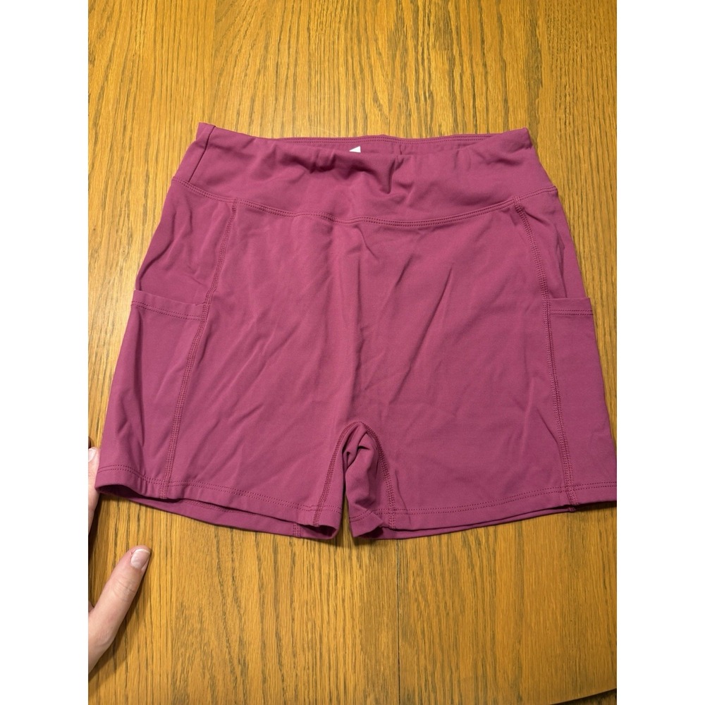 Halara SoftlyZero High Waisted Crossover Yoga Biker Shorts (Size Medium, Pink)
